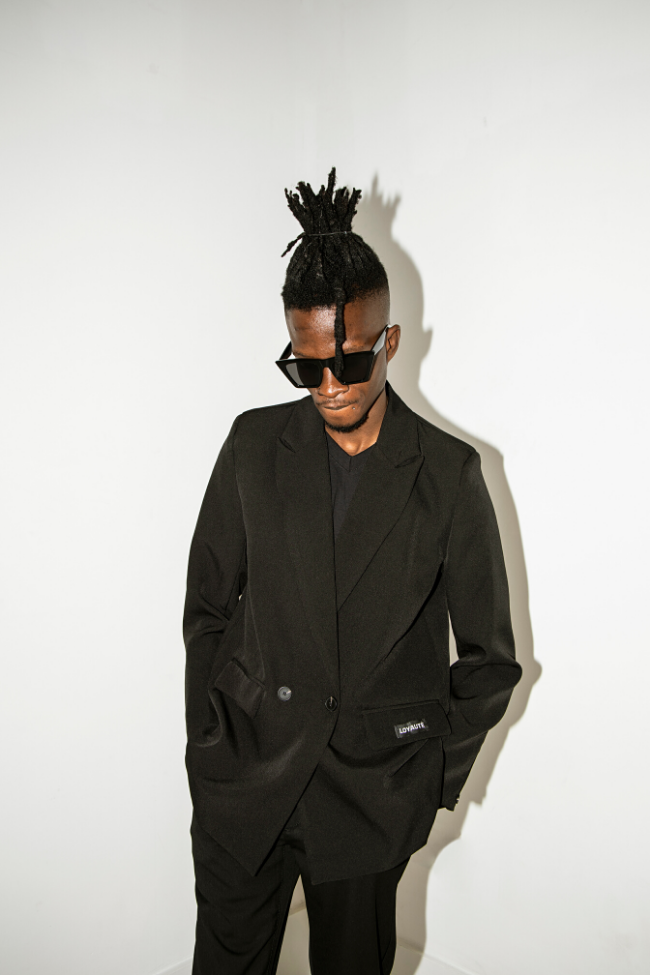 CLASSIC OVERSIZED BLAZER