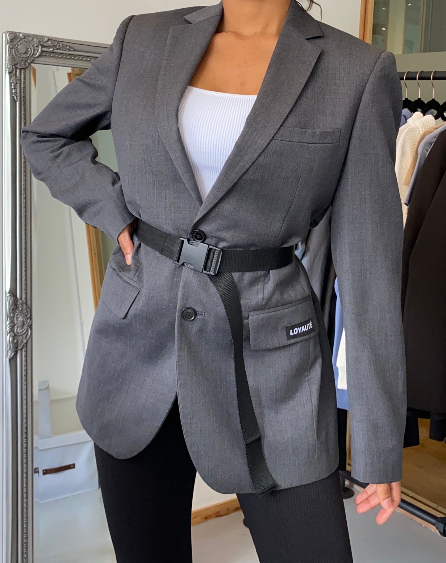 GREY OVERSIZED BELTED BLAZER