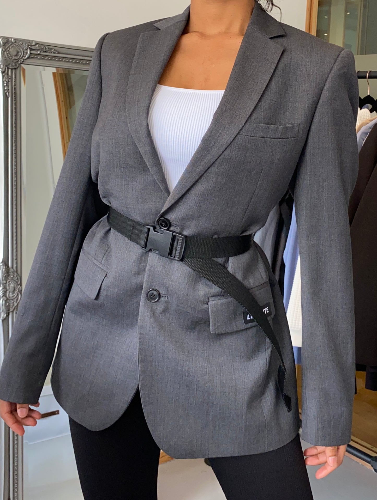 GREY OVERSIZED BELTED BLAZER