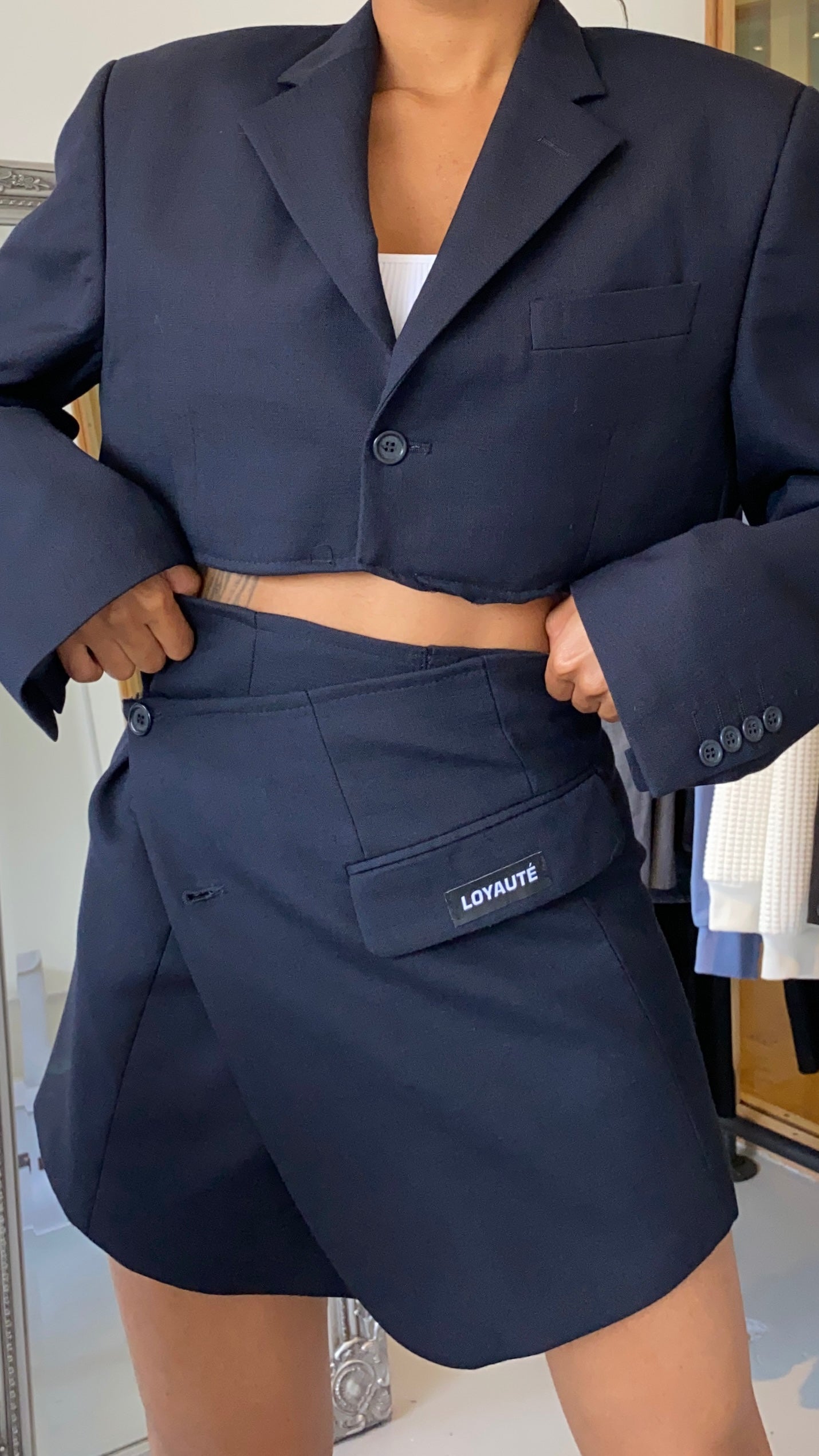 NAVY BLUE BLAZER
